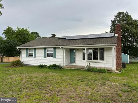 25 Hayes Ave, Westville, NJ 08093