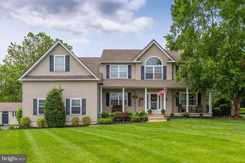 1 Blue Spruce Ln, Woolwich Township, NJ 08085