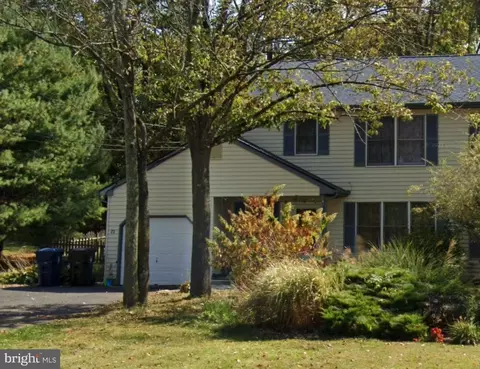 23 W Woodstown Rd, Mullica Hill, NJ 08062