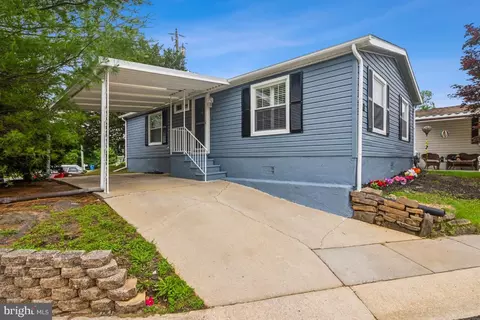 41 Meadowlark Ave, Mantua, NJ 08051