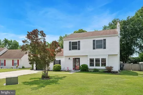 22 Buttonwood Pl, Swedesboro, NJ 08085