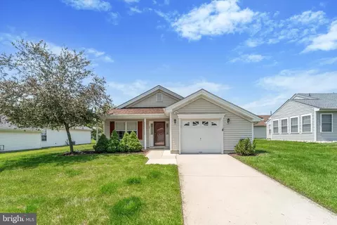 83 Maple Leaf Cir, Sewell, NJ 08080