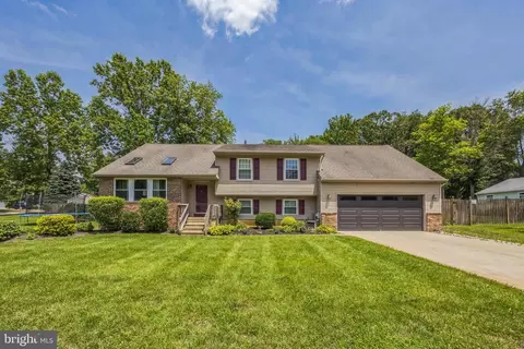 5 Ferro Dr, Sewell, NJ 08080
