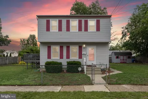 817 Asbury Ave, National Park, NJ 08063