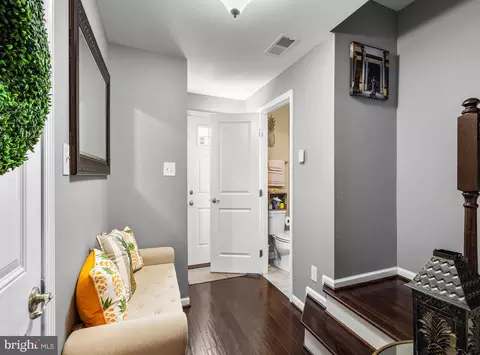 Entry Way - 1032 Regency Pl, Sewell, NJ 08080 photo 1 of 5