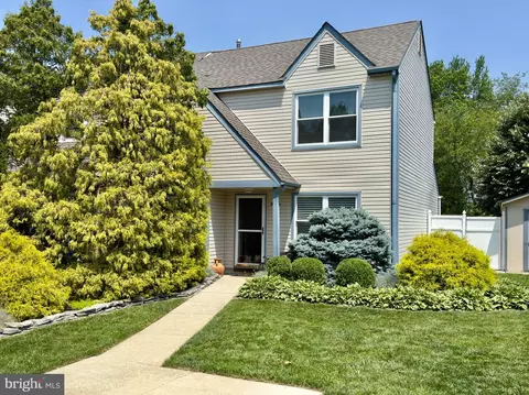 13 Washington Ave, Turnersville, NJ 08012