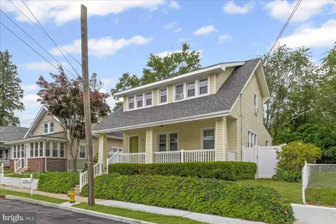 863 New Jersey Ave, Deptford, NJ 08096