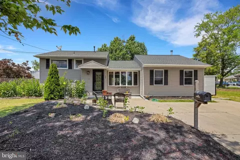 487 College Blvd, Wenonah, NJ 08090