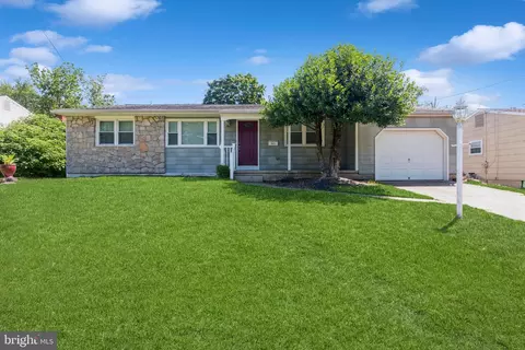 321 Westminster Blvd, Turnersville, NJ 08012