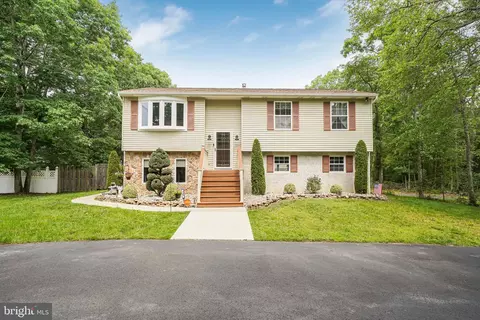 743 Pennsylvania Ave, Franklinville, NJ 08322