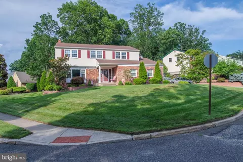 12 Palmer Ct, Sewell, NJ 08080