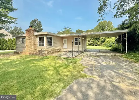 1097 Dutch Mill Rd, Malaga, NJ 08328
