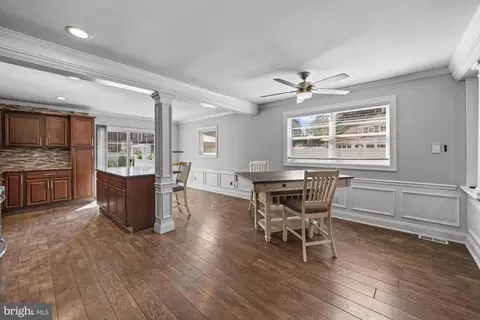 Entry Way - 505 Spruce Ave, Pitman, NJ 08071 photo 4 of 10