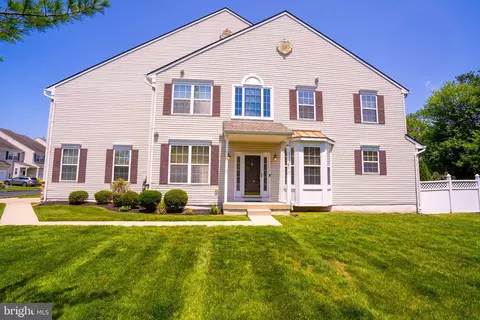 101 Beacon Dr, Deptford, NJ 08096