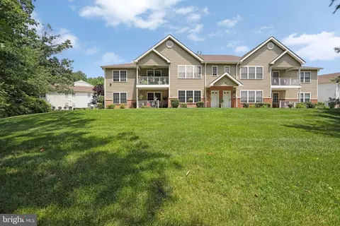 46 Pristine Pl # J, Sewell, NJ 08080