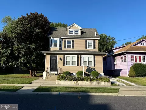 262 Chestnut St, Westville, NJ 08093