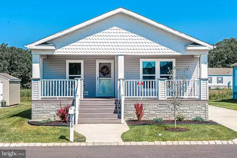 1079 Bergen Ave, Williamstown, NJ 08094