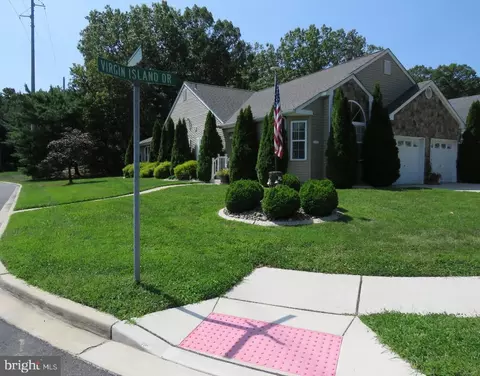 460 Virgin Island Dr, Williamstown, NJ 08094