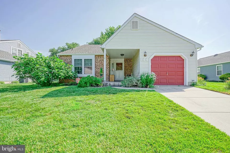 Exterior - 144 Lakebridge Dr, Deptford, NJ 08096 photo 1 of 4