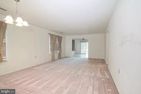 Living - 144 Lakebridge Dr, Deptford, NJ 08096 photo 1 of 4