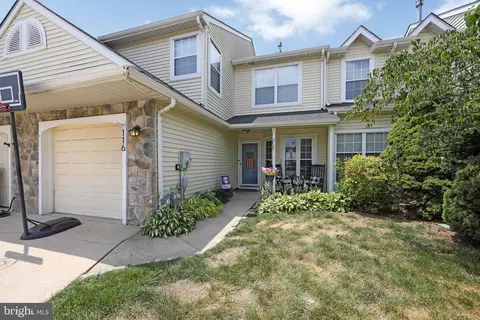 116 Kerry Lynn Ct, Williamstown, NJ 08094