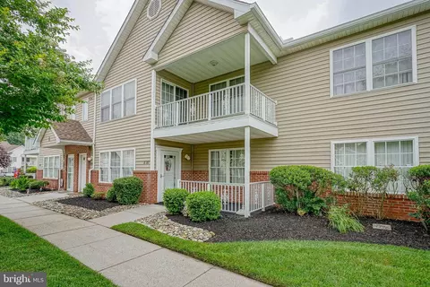 117 E Pristine Pl, Sewell, NJ 08080