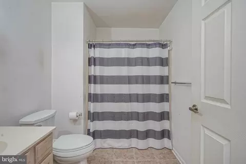 Entry Way - 117 E Pristine Pl, Sewell, NJ 08080 photo 2 of 2