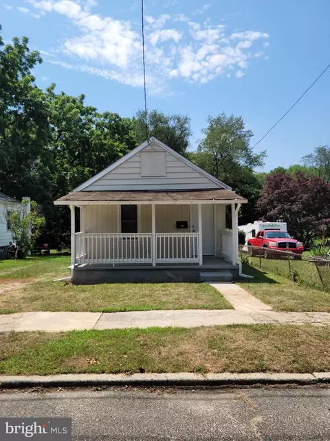 427 Deptford Ave, Woodbury, NJ 08096