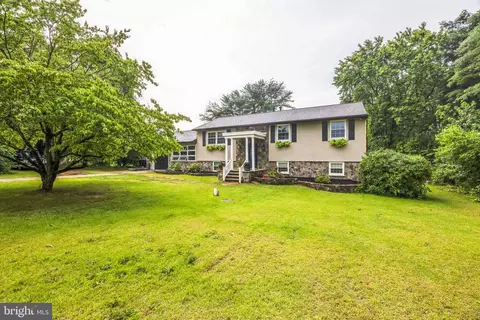 139 E Wolfert Station Rd, Mickleton, NJ 08056 photo 2