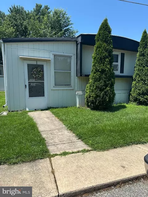 45 Mantua Grove Rd #T4, West Deptford, NJ 08066
