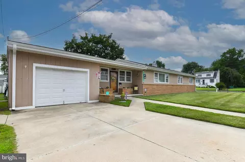 1310 Mckinley, West Deptford, NJ 08096