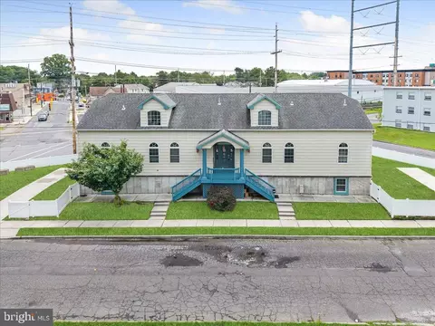 805 Little Chestnut St, Westville, NJ 08093
