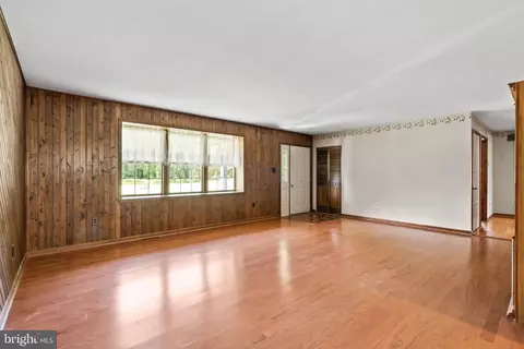 Living - 14 Euclid Ave, Pitman, NJ 08071 photo 3 of 6