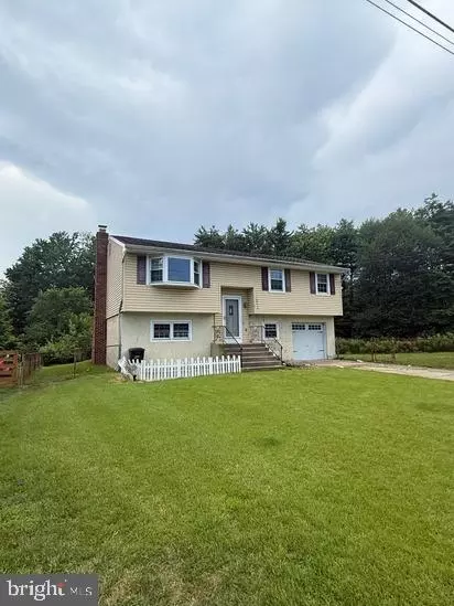 435 Arline Ave, Deptford, NJ 08096