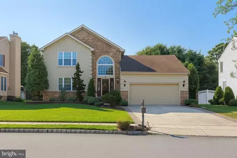 11 Moray Ln, Sewell, NJ 08080