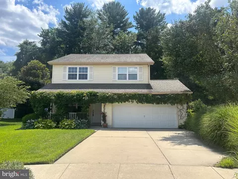 825 Fordham Pl, Glassboro, NJ 08028