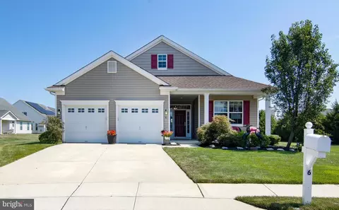 6 Crane Ct, Clayton, NJ 08312