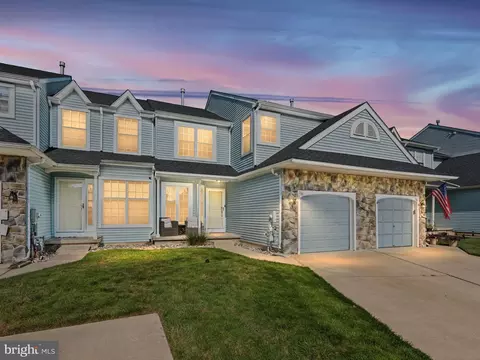 138 Kerry Lynn Ct, Williamstown, NJ 08094