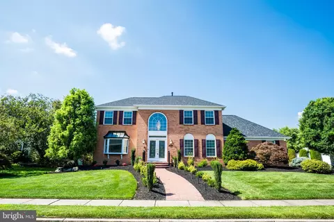 27 Wendee Way, Sewell, NJ 08080
