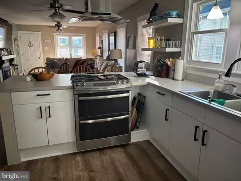 Kitchen - 416 Wesley Ave, Pitman, NJ 08071 photo 7 of 10