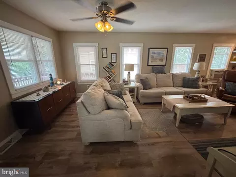 Living - 416 Wesley Ave, Pitman, NJ 08071 photo 4 of 4
