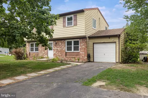 66 Lay Dr, Franklinville, NJ 08322