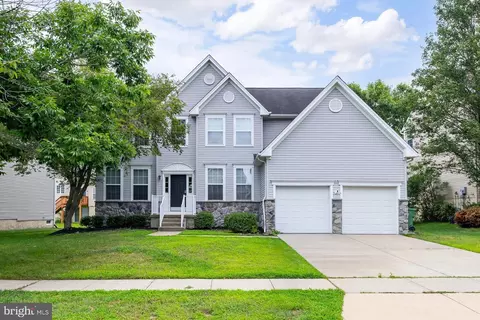 26 Hill Farm Way, Woolwich Township, NJ 08085
