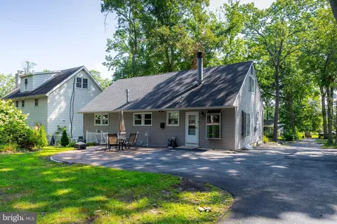 Exterior - 178 Esplanade Ave, Pitman, NJ 08071 photo 4 of 7