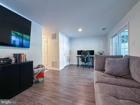 305 Pinnacle Pl, Sewell, NJ 08080 photo 9