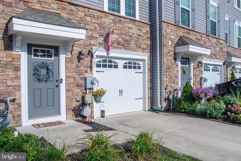 305 Pinnacle Pl, Sewell, NJ 08080 photo 3