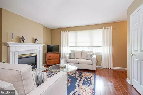 220 Gaunt Dr, Mickleton, NJ 08056 photo 9
