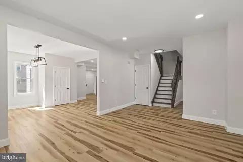 Entry Way - 163 E Holly Ave, Pitman, NJ 08071 photo 3 of 10