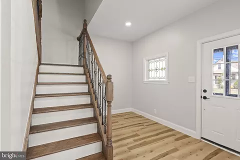 Entry Way - 163 E Holly Ave, Pitman, NJ 08071 photo 2 of 10