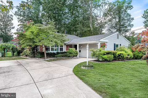 516 Whitman Dr, Turnersville, NJ 08012